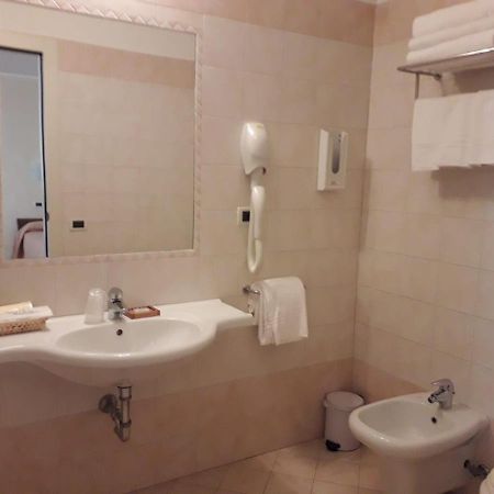 Albergo Ristorante Campanile Azzurro Villafranca Padovana Экстерьер фото